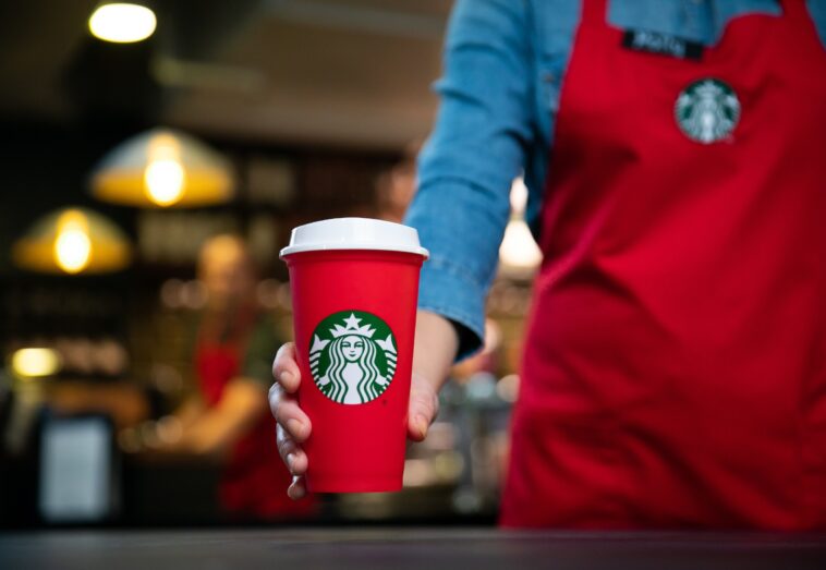 Does Starbucks still have red cups?
