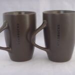 Does Starbucks use ceramic mugs?