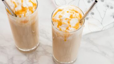 Does a caramel frappuccino have coffee in it?