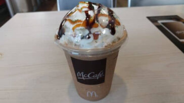 Does a frappe have coffee?