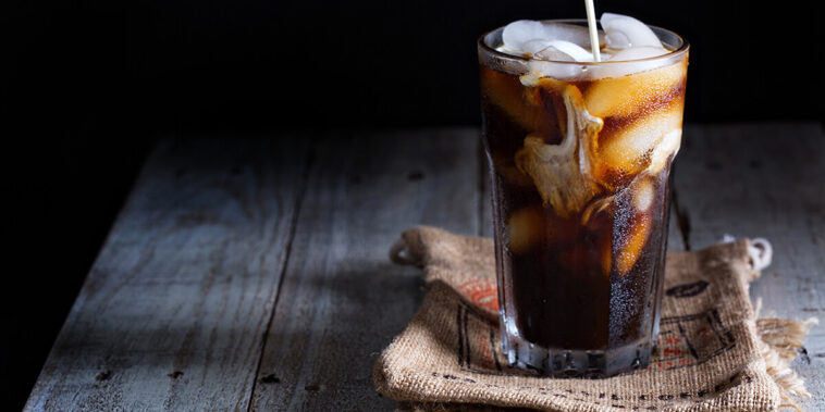 Does cold brew have more caffeine than drip?
