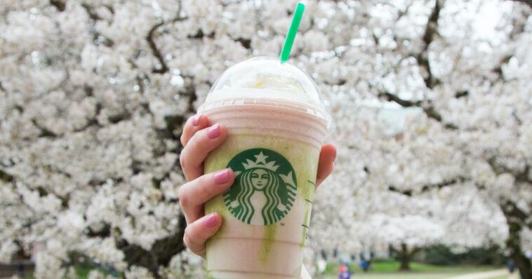 Does the strawberry Frappuccino have caffeine?