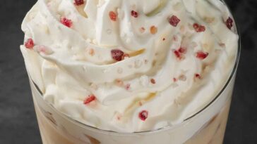 Does the toasted white chocolate mocha taste like coffee?