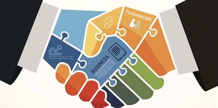 How Starbucks maintain relationship with suppliers?