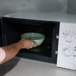 How can you tell if a cup is microwave safe?