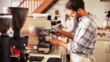 How do I become a barista with no experience?