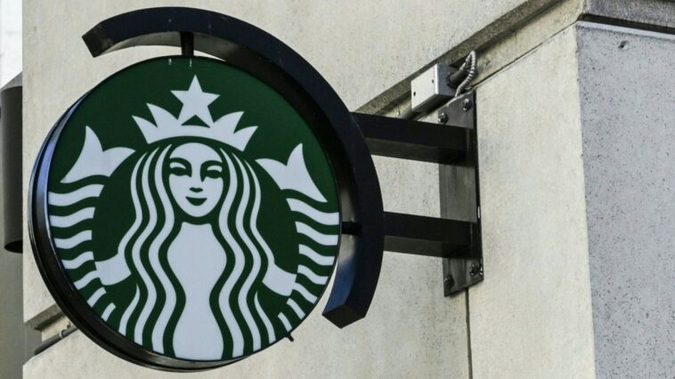 How do I change my Starbucks location?