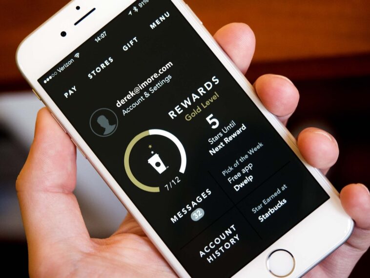 How do I remove a card from my Starbucks app?