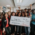 How do franchise owners get paid?