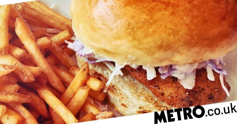 How do people greet in fast-food?