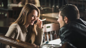 How do you call a guy gorgeous?