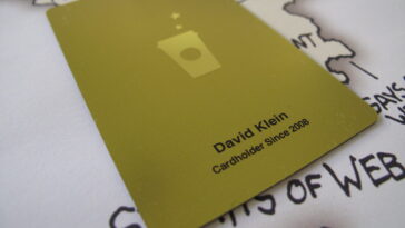 How do you get a Starbucks 2020 gold card?
