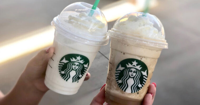 How do you get free drinks from Starbucks?
