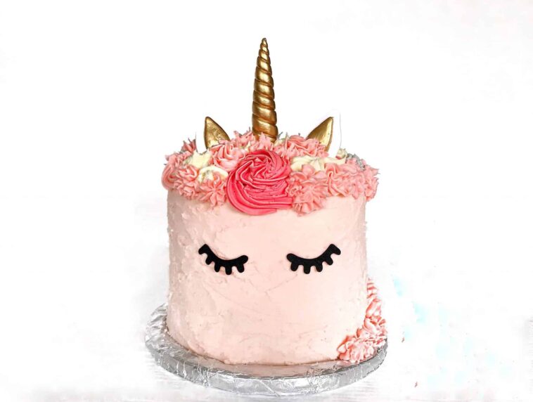 How do you make a rainbow unicorn cake?