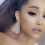 How do you pronounce Ariana Grande name?