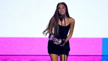 How do you pronounce Ariana Grande's first name?