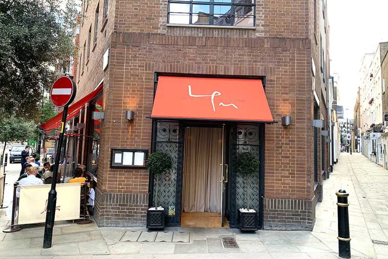 How do you pronounce La Petite Maison?