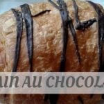 How do you pronounce pain au chocolat?