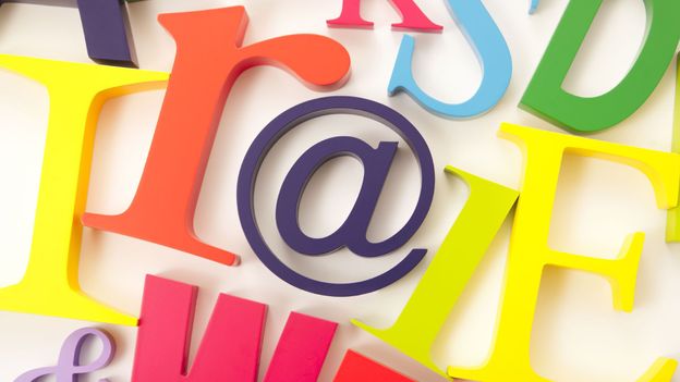 How do you say medium in other languages?