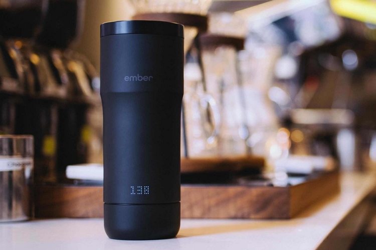 How long does a coffee traveler stay hot?