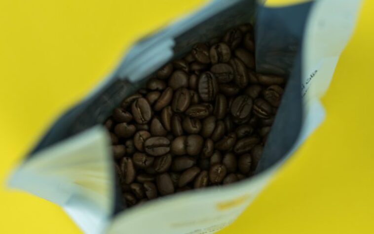 How long should you wait to grind coffee after roasting?