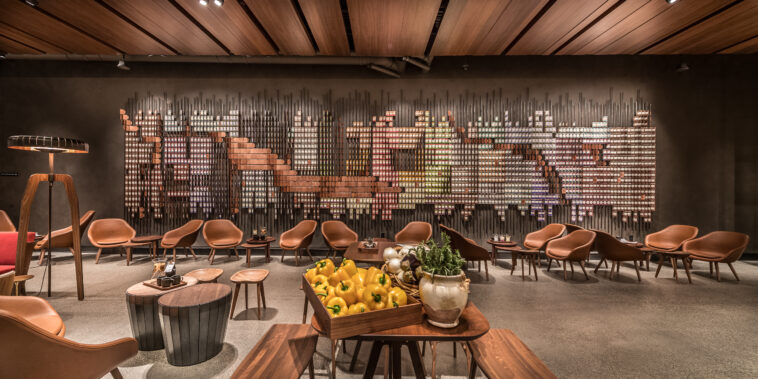 How many Starbucks Reserve locations are there?