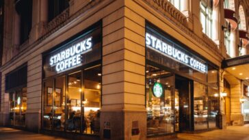 How many Starbucks are in Manhattan New York?