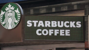 How many Starbucks closed in NYC?