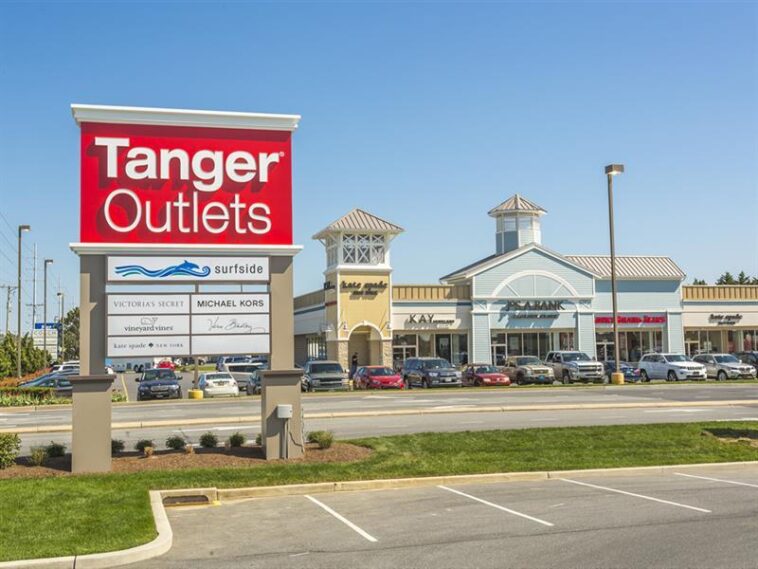 How many Tanger outlets are in the US?