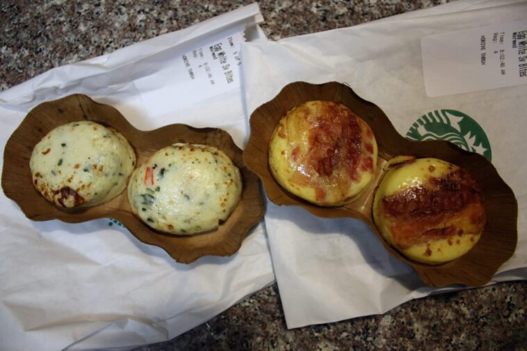 How many calories and carbs in Starbucks egg bites?
