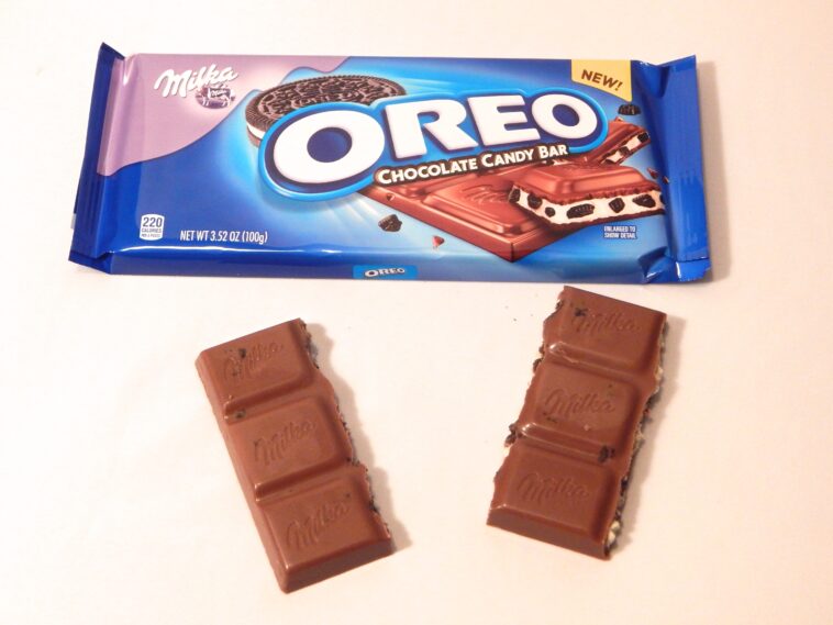 How many calories are in a barista Bros chocolate milk?