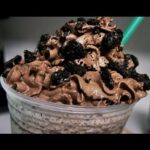 How many calories are in a mocha Cookie Crumble Frappuccino Grande?
