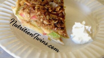 How many calories are in a skinny apple crisp macchiato?