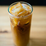 How many calories in an iced skinny vanilla latte with almond milk?