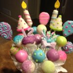 How many calories is in a birthday cake pop?