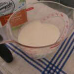 How many calories is in a splash of heavy cream?