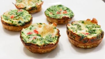 How many carbs are in Egg White egg bites from Starbucks?