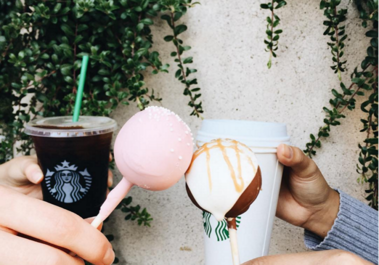 How many carbs are in Starbucks cake pops?