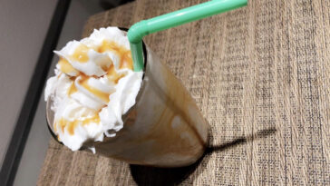 How many carbs are in a grande vanilla bean frappuccino?