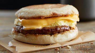 How many carbs are in a sausage egg and cheddar from Starbucks?