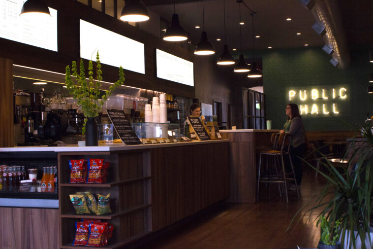 How many coffee shops are in Manhattan?