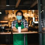 How many employees does Starbucks have 2021?