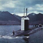 How many episodes of submarine life under the waves is there?