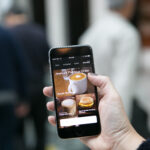 How mobile order works at Starbucks?