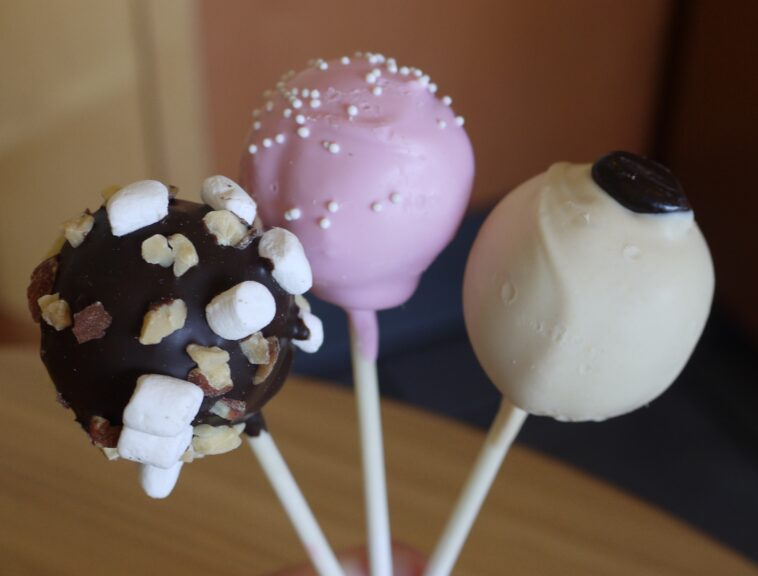 How much are 2 cake pops at Starbucks?