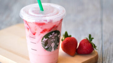 How much caffeine is in a grande pink drink?