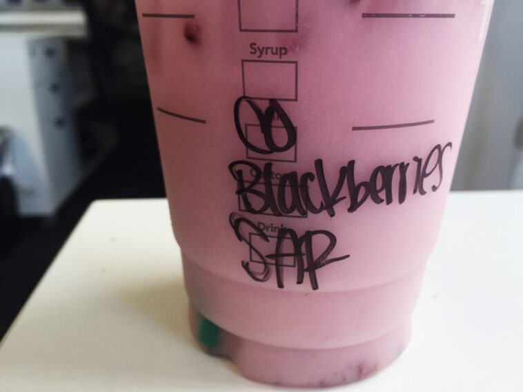 How much caffeine is in a venti pink drink?