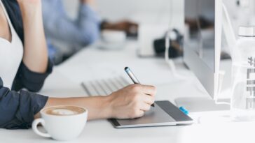 How much is a large iced coffee at 711?