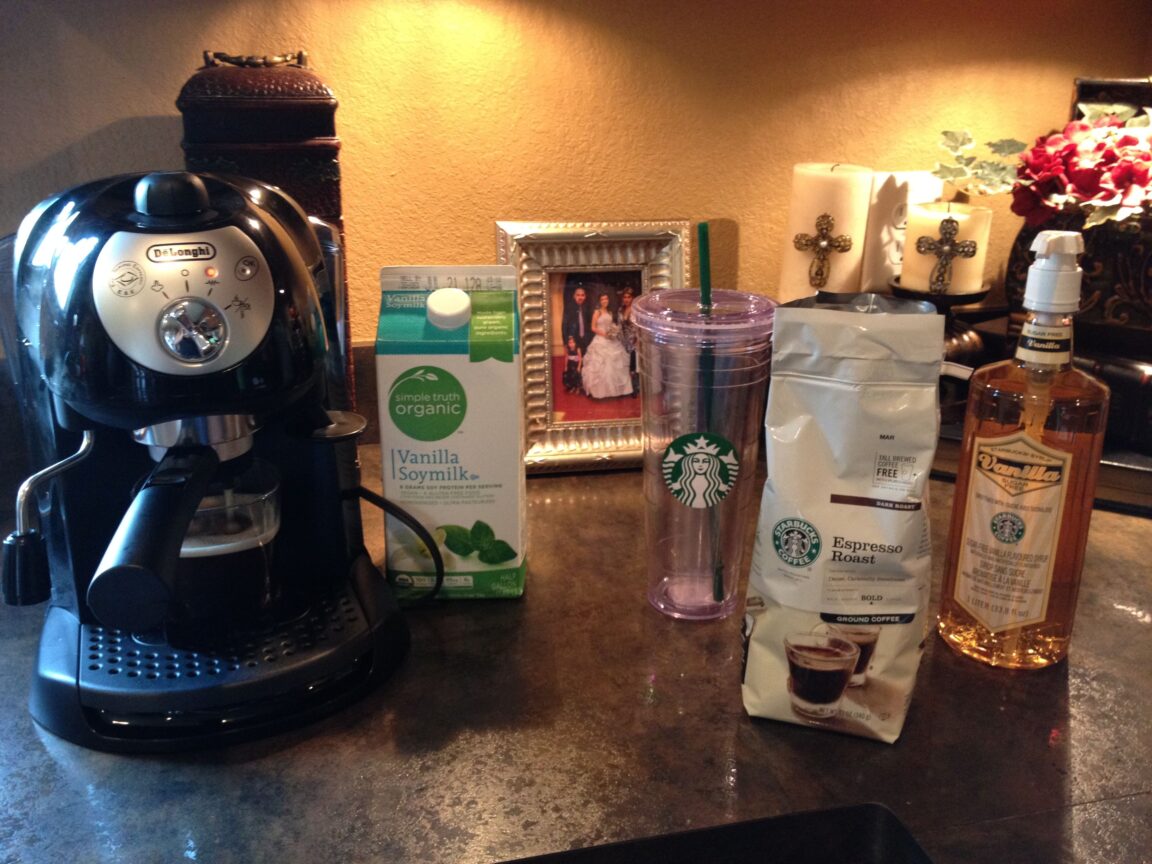 How much sugar is in Starbucks iced skinny vanilla latte?