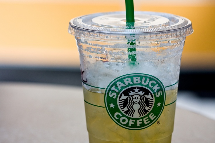 How much sugar is in a Starbucks green tea lemonade?